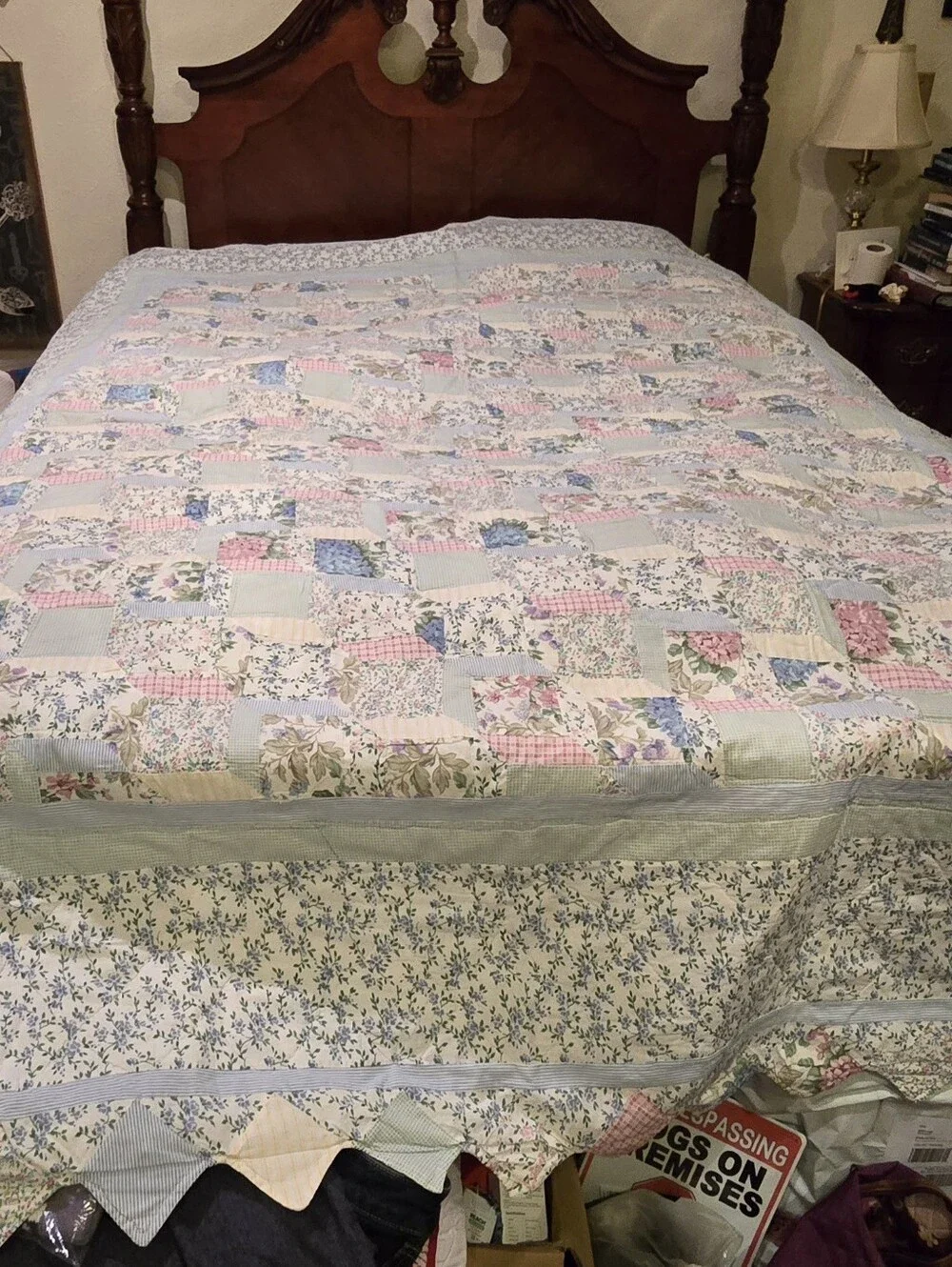 Cottage French Country style quilt Queen Sz Mach made Blue/Pink Floral 94